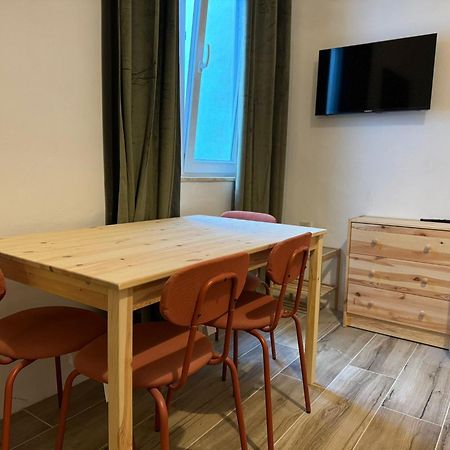 Dragon'S Den Hostel バルザン エクステリア 写真